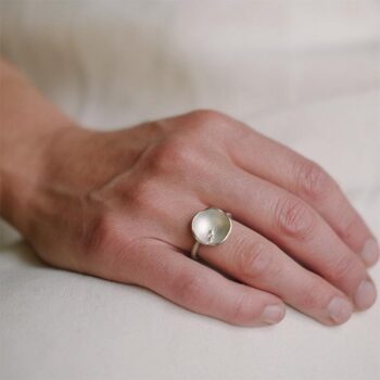 attent Kwijtschelding Voorkeur Handgemaakte, organische ringen Antwerpen - Ines Bouwen Jewelry